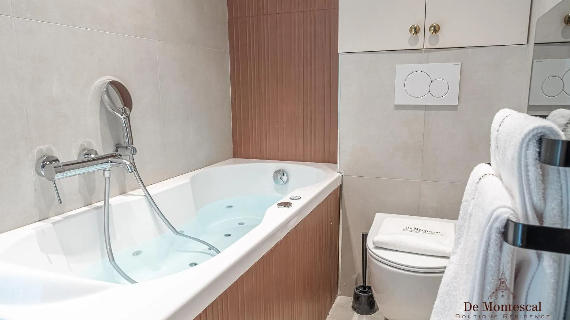 Apartamento De Montescal - Hot Tub And Ac Cosy A Prime Location 40m2 *