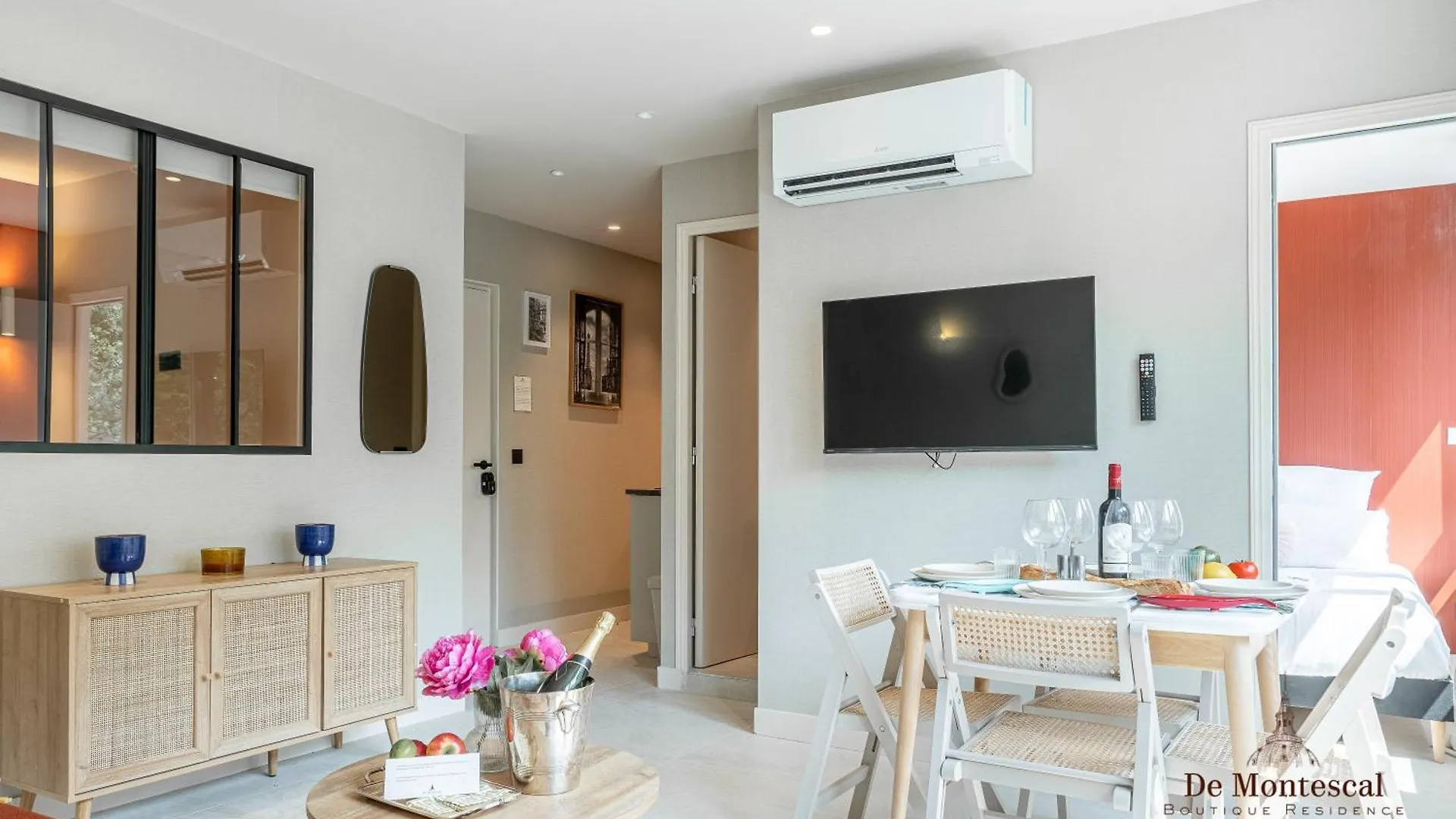 De Montescal - Hot Tub And Ac Cosy A Prime Location 40m2 Apartment