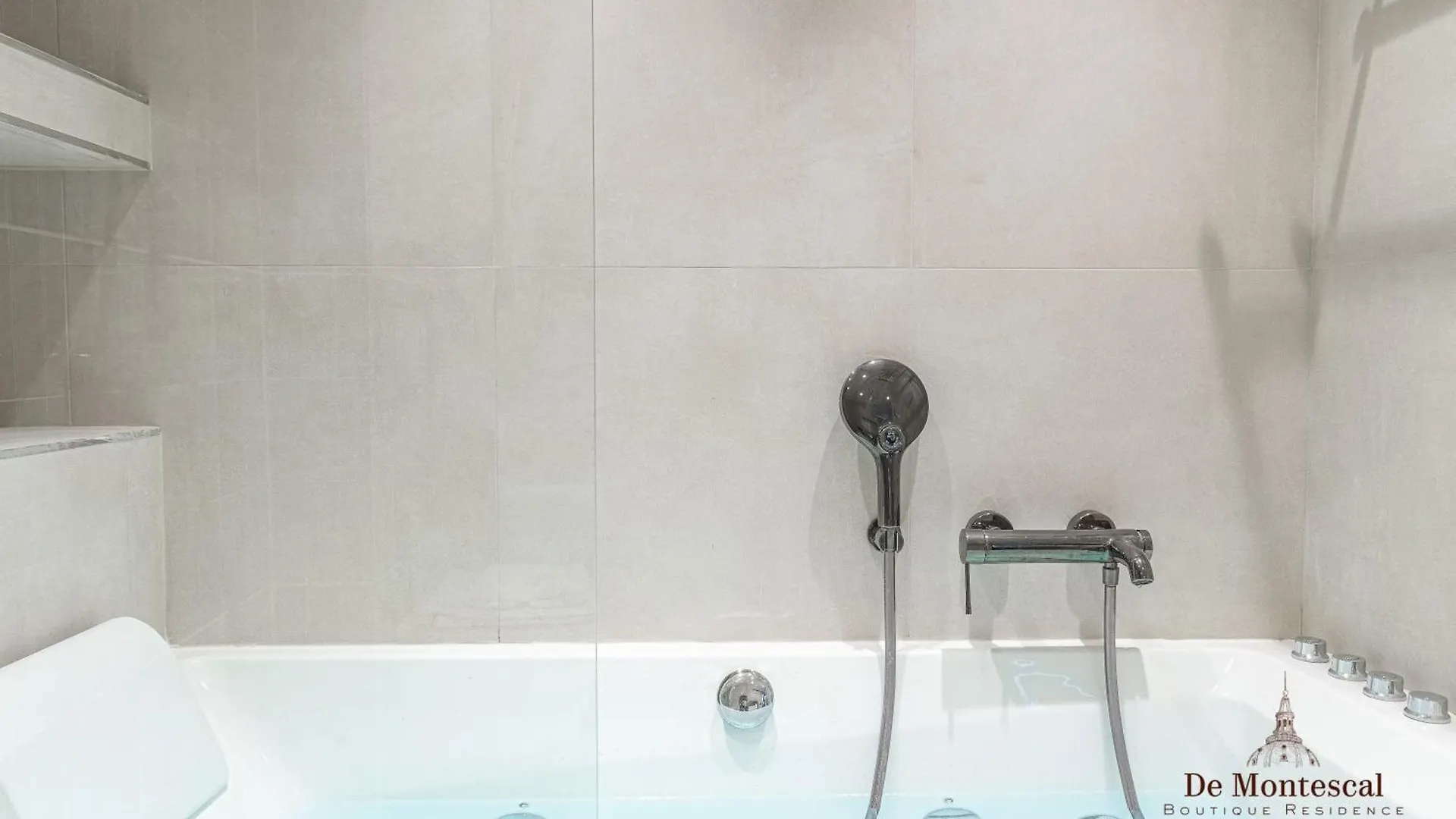 De Montescal - Hot Tub And Ac Cosy A Prime Location 40m2 Appartement