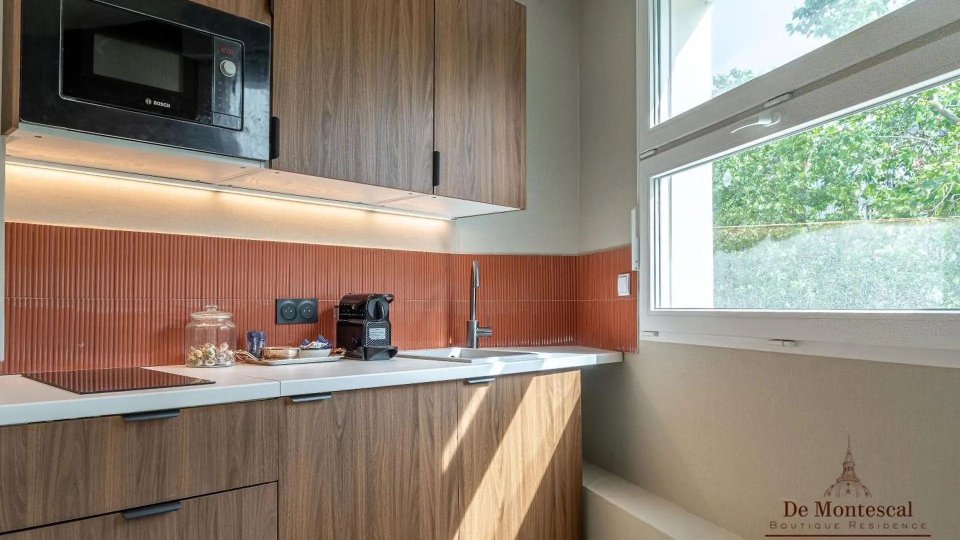 De Montescal - Hot Tub And Ac Cosy A Prime Location 40m2 Apartamento